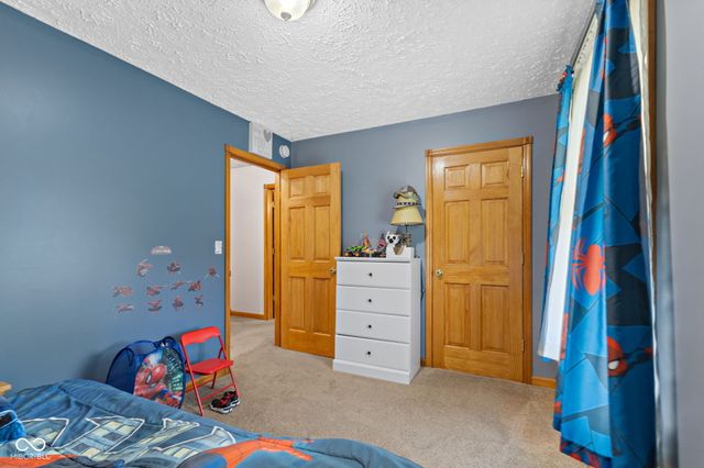 6919 E Us Highway 36, Bainbridge, IN 46105