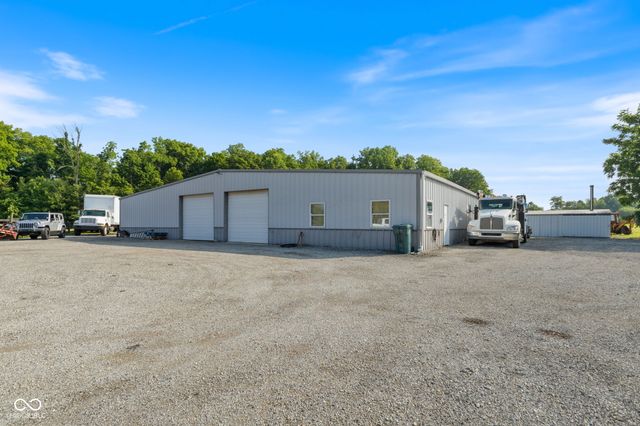 6919 E Us Highway 36, Bainbridge, IN 46105