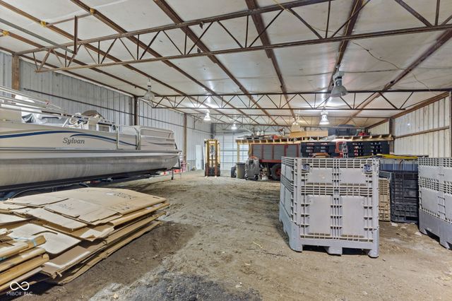 6919 E Us Highway 36, Bainbridge, IN 46105