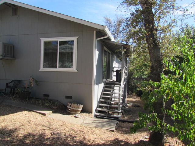 164 Kellie Ln, Auburn, CA 95603