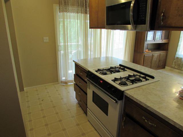 164 Kellie Ln, Auburn, CA 95603