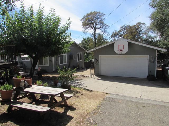 164 Kellie Ln, Auburn, CA 95603