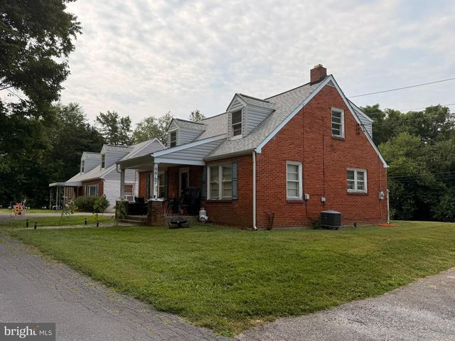 9947 CROSSFIELD RD, Hagerstown, MD 21740