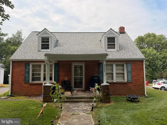 9947 CROSSFIELD RD, Hagerstown, MD 21740