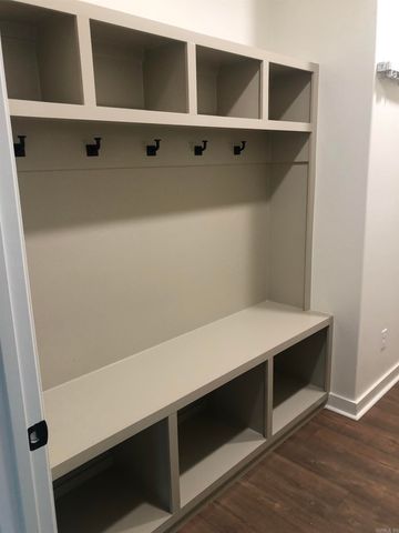 4061 Creek Top, Bauxite, AR 72011