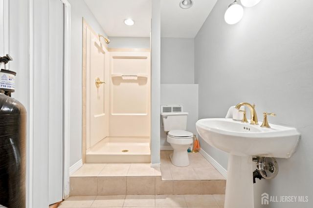46 Kennedy Boulevard, Old Bridge, NJ 08857