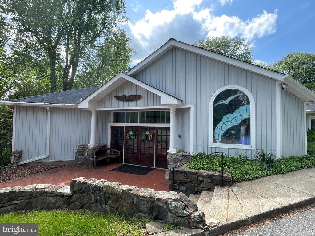 111 CENTRAL AVE #SANCTUARY, Gaithersburg, MD 20877