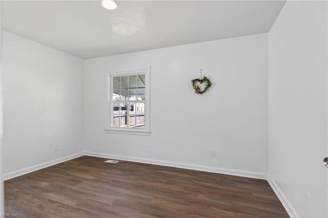 706 Newport News AVE, Hampton, VA 23669
