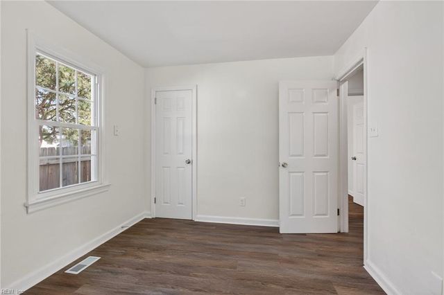 706 Newport News AVE, Hampton, VA 23669