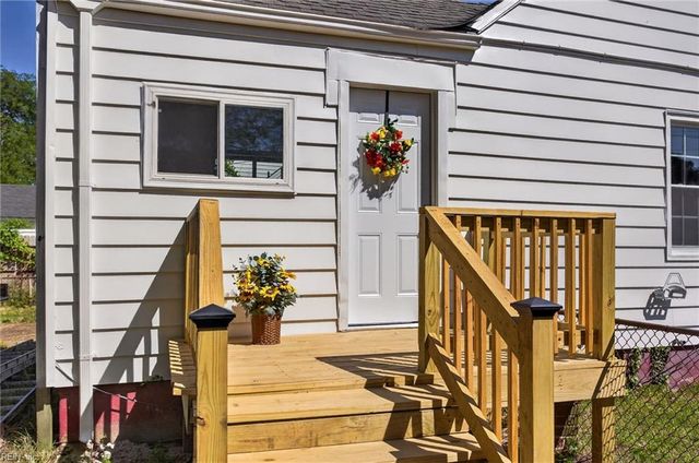 706 Newport News AVE, Hampton, VA 23669