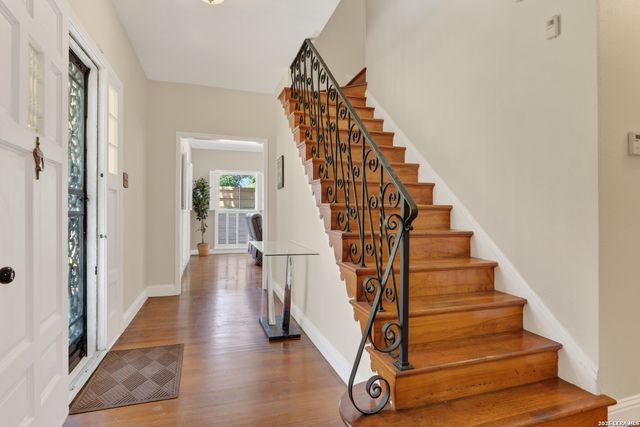 110 Sunrise Dr., San Antonio, TX 78228