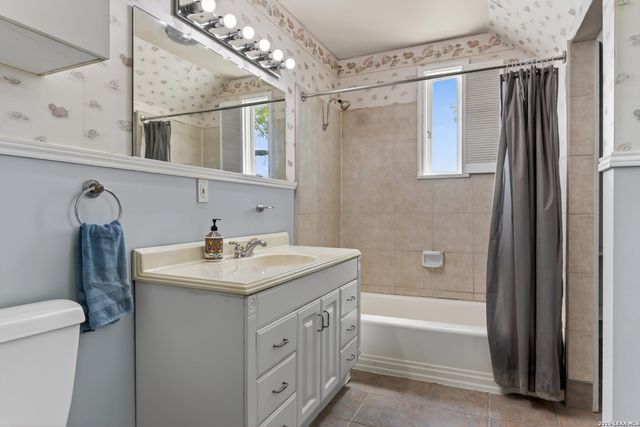 110 Sunrise Dr., San Antonio, TX 78228