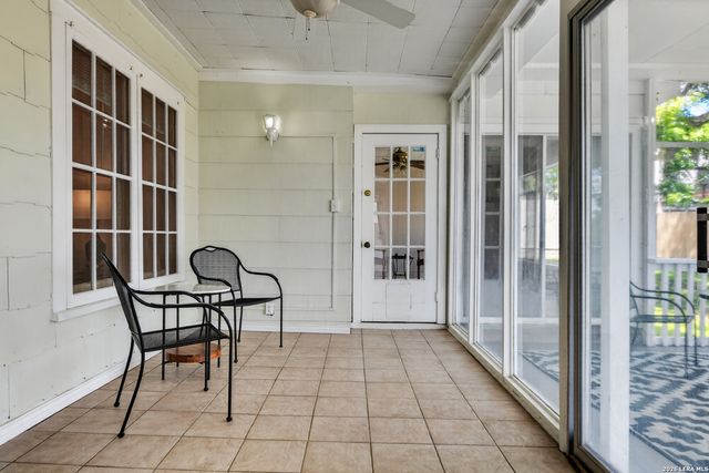 110 Sunrise Dr., San Antonio, TX 78228