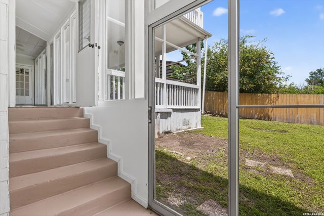 110 Sunrise Dr., San Antonio, TX 78228