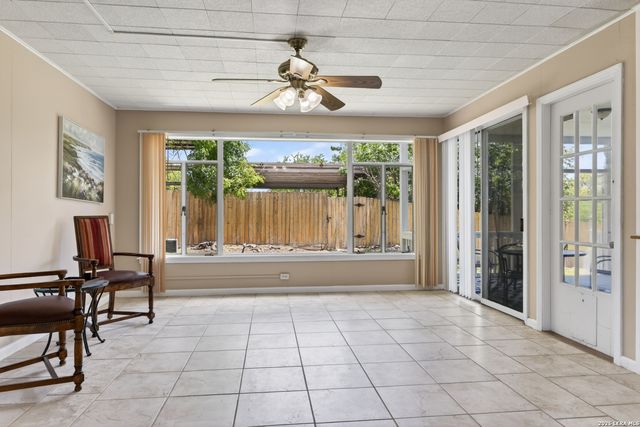 110 Sunrise Dr., San Antonio, TX 78228