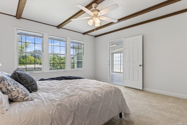 110 Sunrise Dr., San Antonio, TX 78228