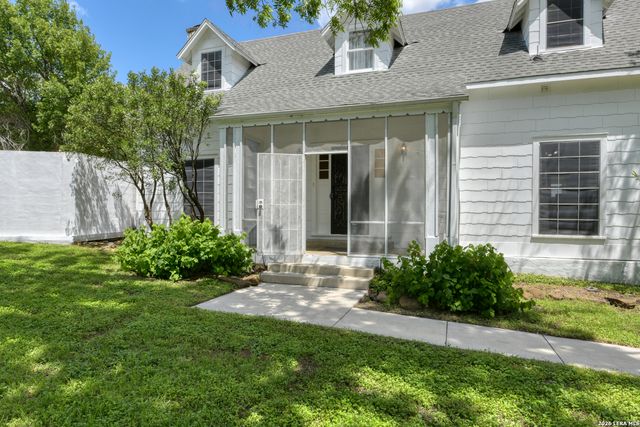 110 Sunrise Dr., San Antonio, TX 78228