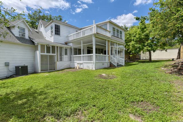 110 Sunrise Dr., San Antonio, TX 78228