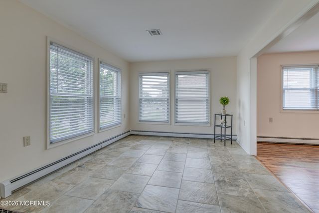15 Palmetto Point Street, Toms River, NJ 08757