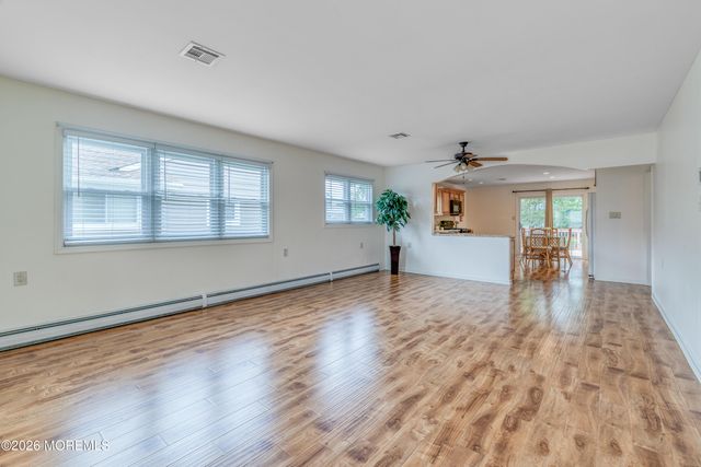 15 Palmetto Point Street, Toms River, NJ 08757