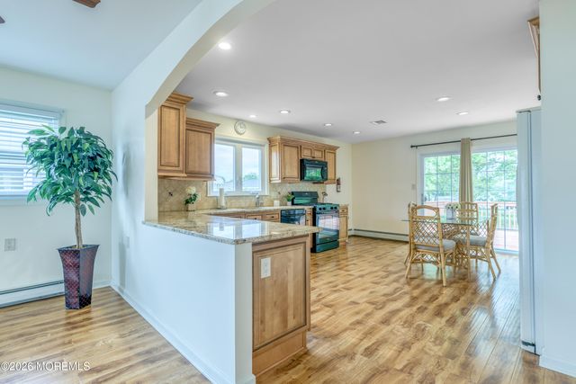 15 Palmetto Point Street, Toms River, NJ 08757