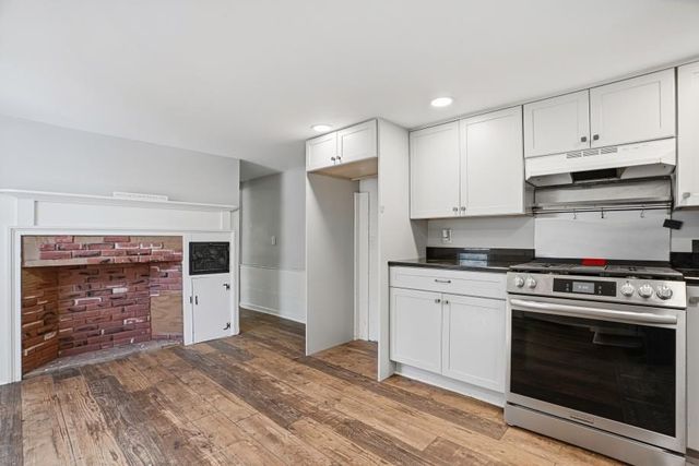 5 Pleasant St, Upton, MA 01568