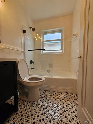 6917 Claremore Drive, Pine Lawn, MO 63121