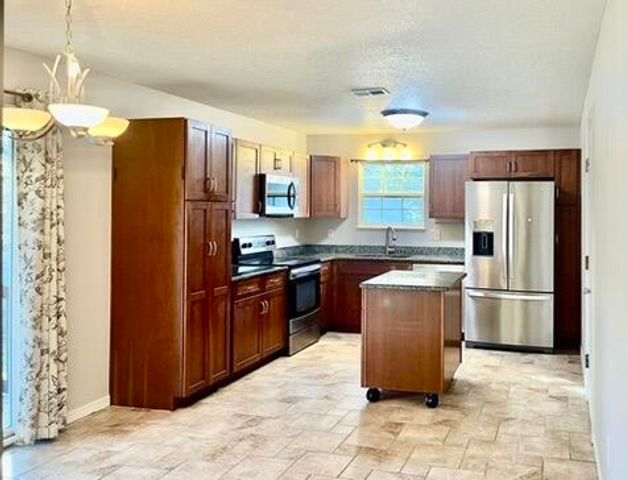 137 Palmetto Drive, Crestview, FL 32539