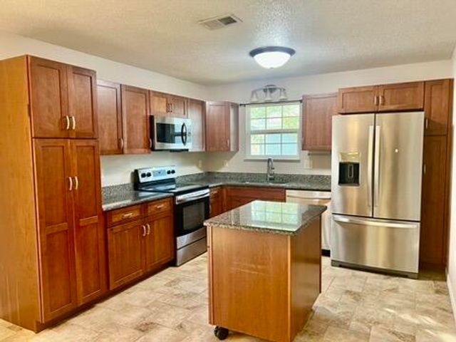 137 Palmetto Drive, Crestview, FL 32539