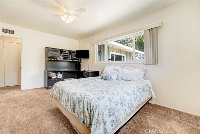 14912 Chatsworth, San Fernando, CA 91345