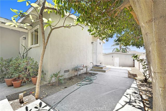 14912 Chatsworth, San Fernando, CA 91345