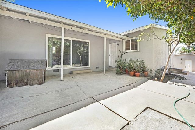 14912 Chatsworth, San Fernando, CA 91345