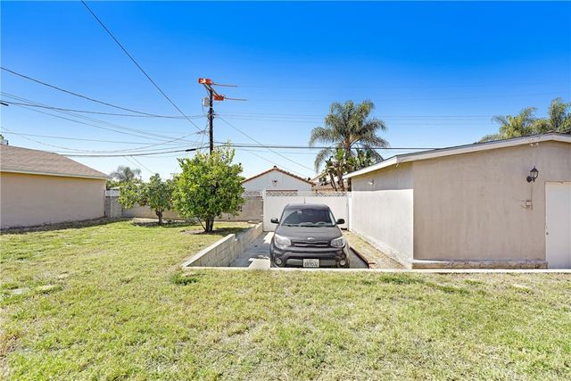 14912 Chatsworth, San Fernando, CA 91345