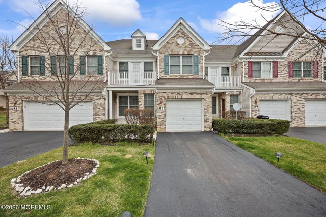 87 Deepwater Circle, Manalapan, NJ 07726