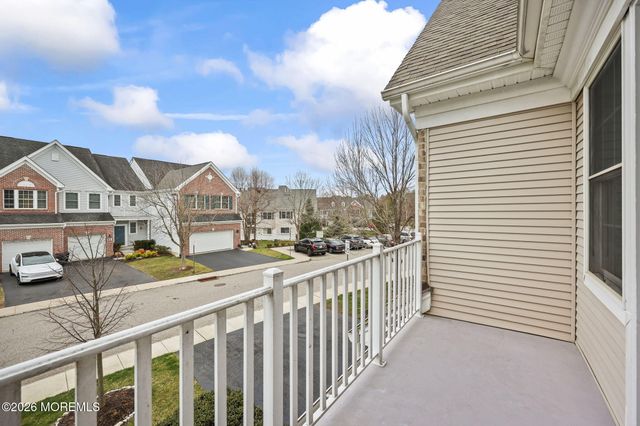 87 Deepwater Circle, Manalapan, NJ 07726
