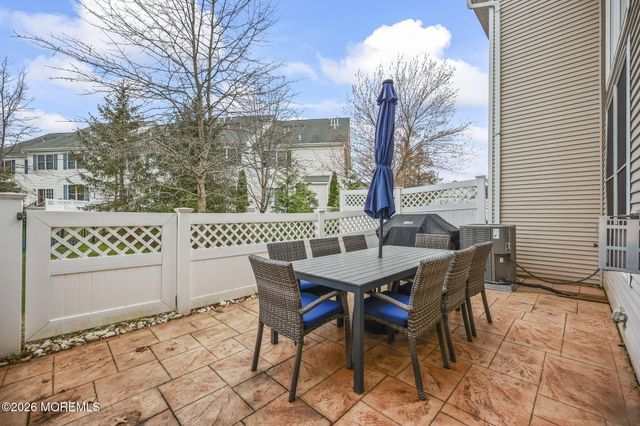 87 Deepwater Circle, Manalapan, NJ 07726