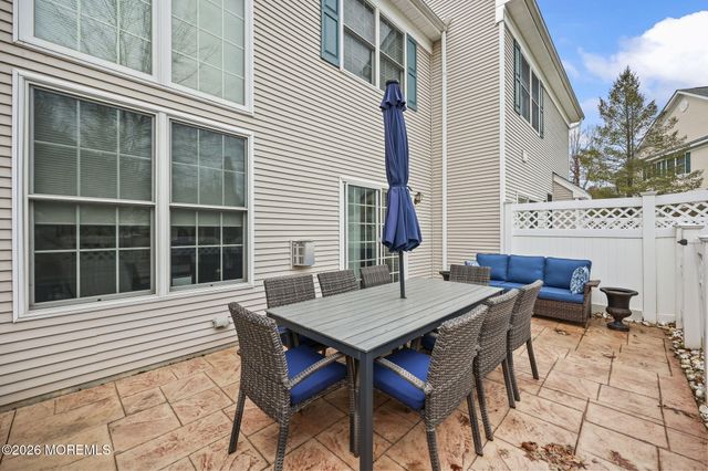 87 Deepwater Circle, Manalapan, NJ 07726