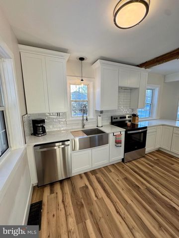 927 HAMILTON STREET, Carlisle, PA 17013