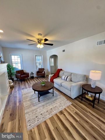 927 HAMILTON STREET, Carlisle, PA 17013