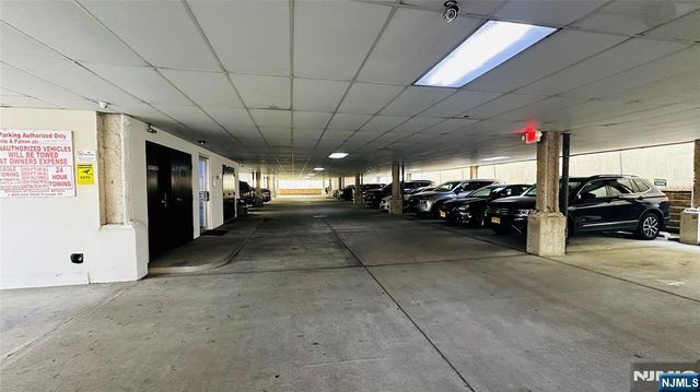 351 S Broad Street 403, Elizabeth, NJ 07202