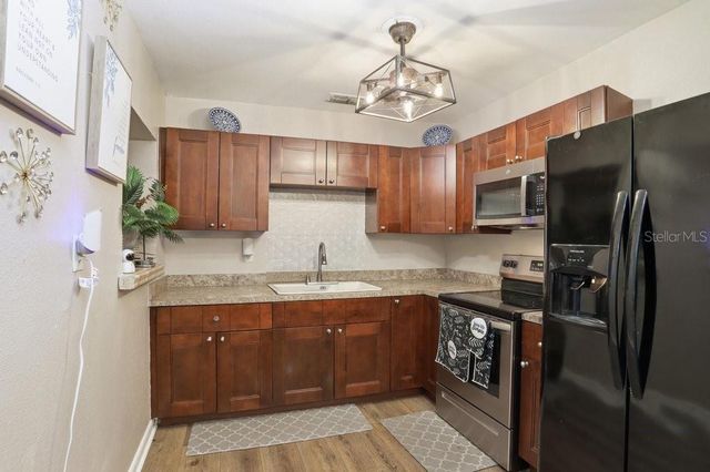 3611 E CLIFTON STREET, Tampa, FL 33610