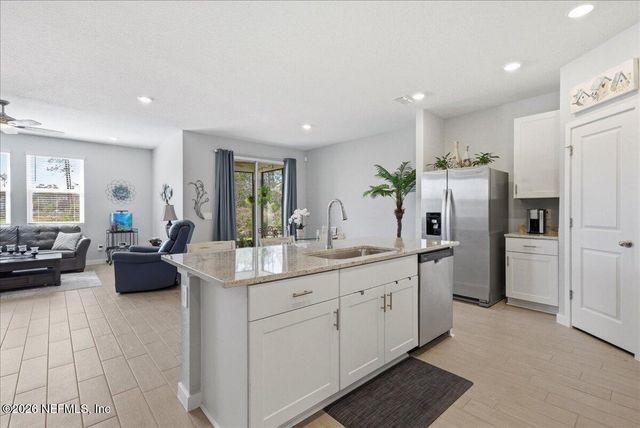 15 WANDERING CREEK Way, Palm Coast, FL 32164