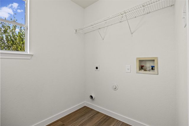 2206 Canvas Back DR, Taylor, TX 76574