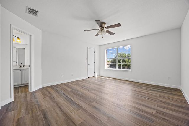 2206 Canvas Back DR, Taylor, TX 76574