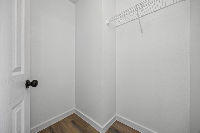 2206 Canvas Back DR, Taylor, TX 76574