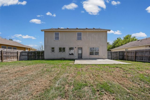 2206 Canvas Back DR, Taylor, TX 76574