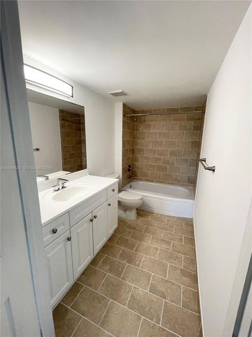 1723 SW 2nd Avenue 801, Miami, FL 33129