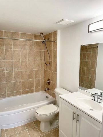 1723 SW 2nd Avenue 801, Miami, FL 33129