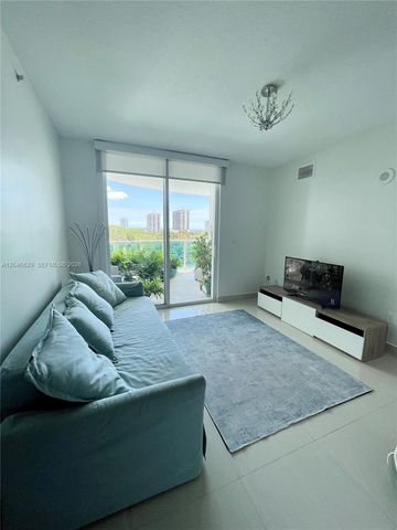 1723 SW 2nd Avenue 801, Miami, FL 33129