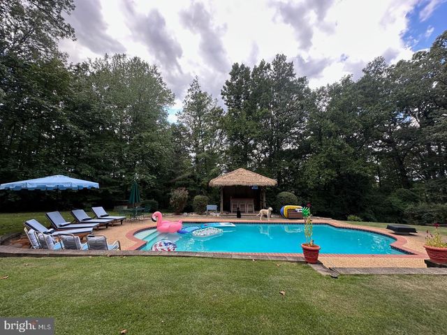6528 WINDHAM AVE, Alexandria, VA 22315